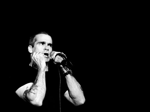 Henry Rollins with the mic
